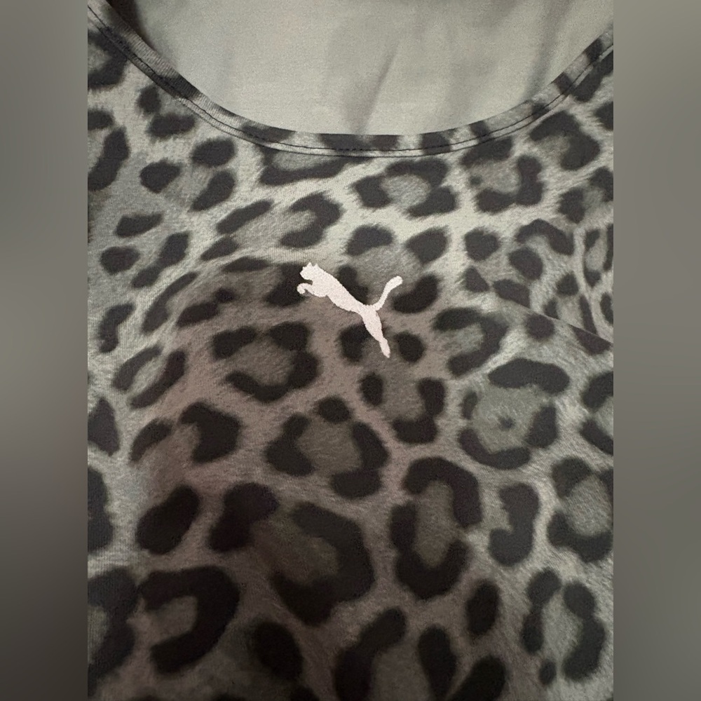 ⭐️puma Sleeveless Gray Leopard Midi Dress - Picture 3 of 3